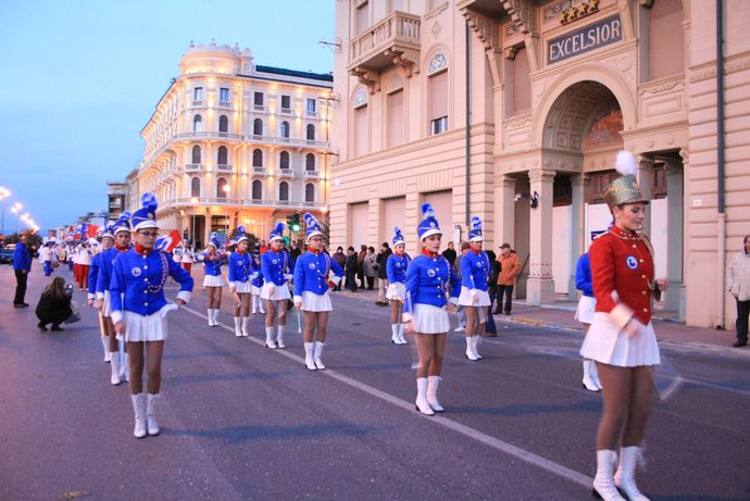 Ingrandisci la foto